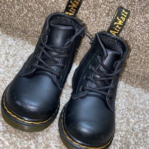 Toddler black unisex Dr. Martens